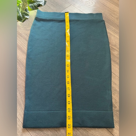 Debut Made in USA Stretch Knit Pencil Skirt in Blackout Teal. Size L - Picture 6 of 6